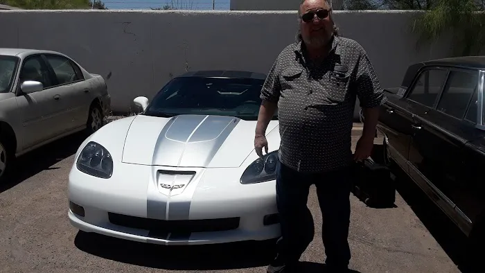 Family Auto Body & Refinishing 4