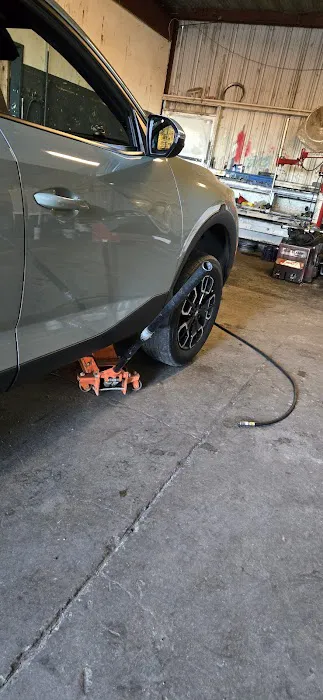 Phil's Fleet Tire Service 5