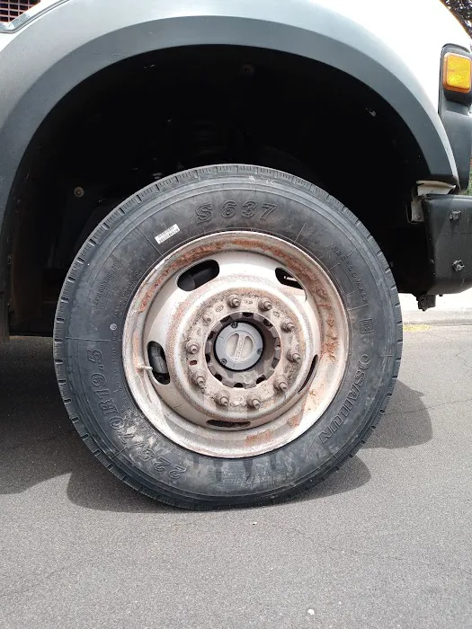 Phil's Fleet Tire Service 0