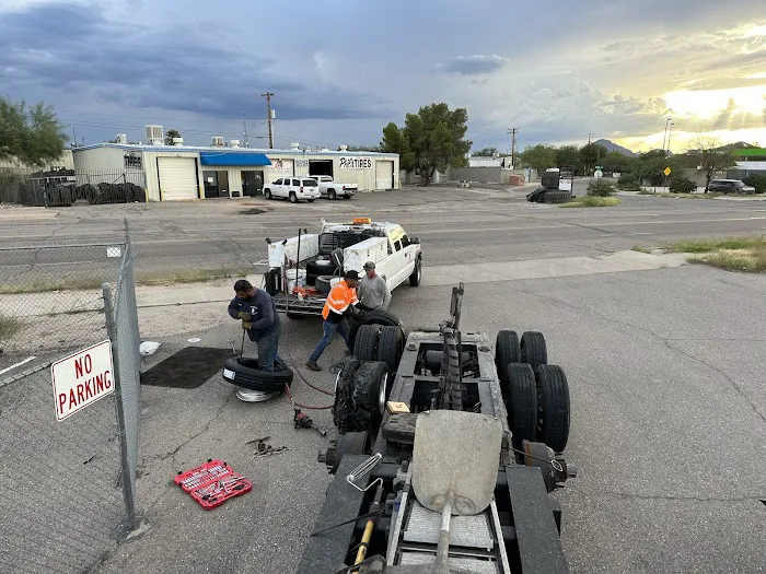 Phil's Fleet Tire Service 2