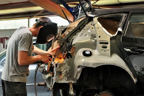 Larry's Body Shop 2