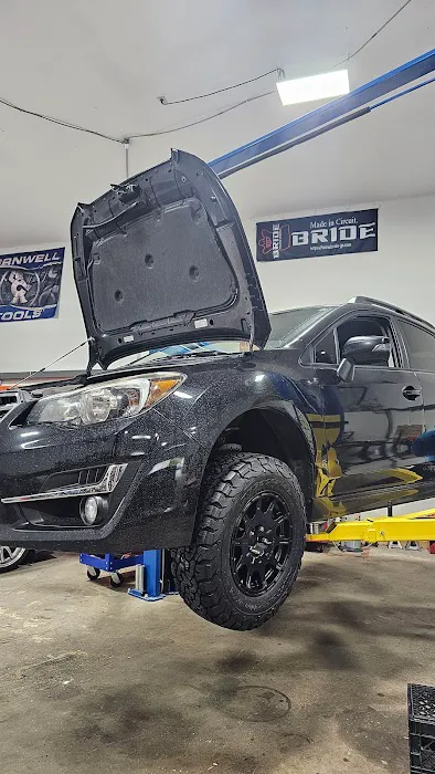 JR's Garage | Subaru Specialist LLC 1