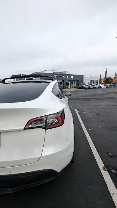 Nissan of Salem Service Center 0