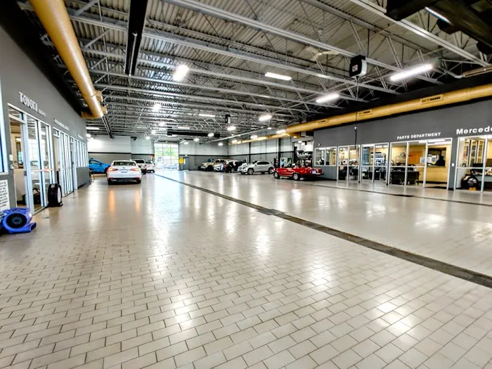 Mercedes-Benz of Grand Blanc Service & Parts 1