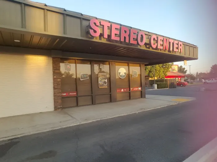 Stereo Center 4