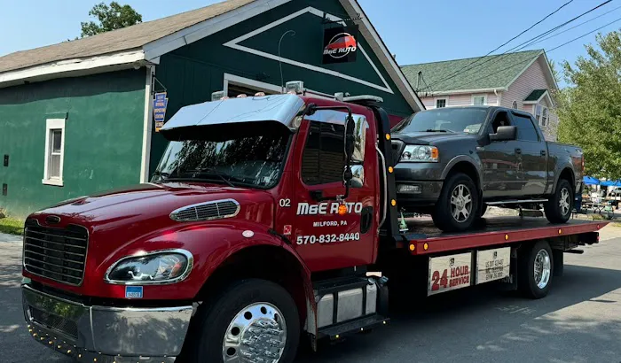 M&E Auto & Towing 9