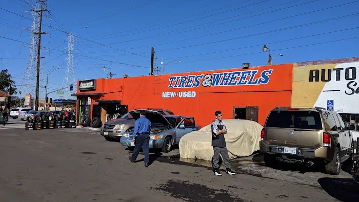 Garcia's Wheels and Tires 5