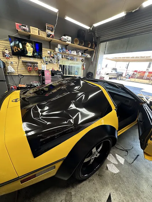 Jerry’s Auto Sounds & Tints 6