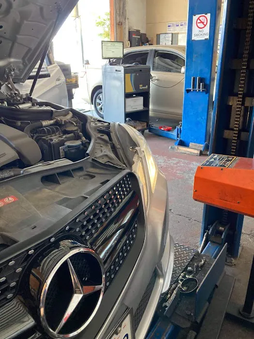 L.A Smog & Brake Lamps// Vehicle Safety Inspection 8