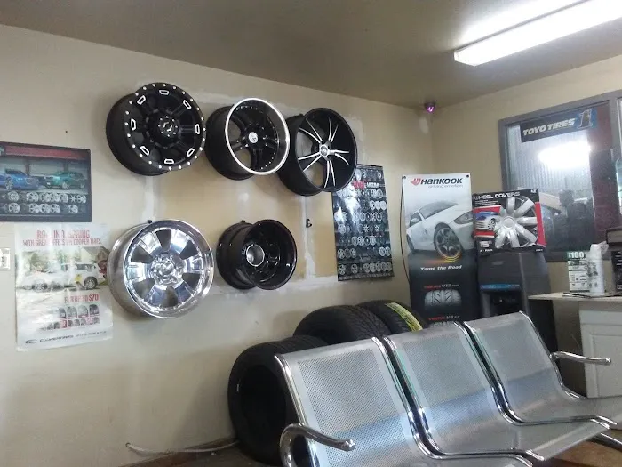 Pacific Tire & Wheel Truxtun 1