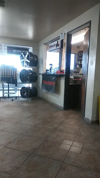 Pacific Tire & Wheel Truxtun 2