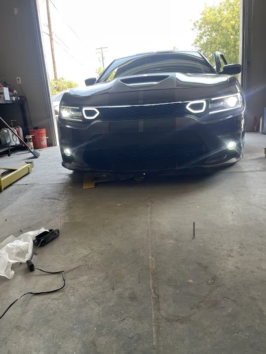 Little Ochoa’s auto repair 5
