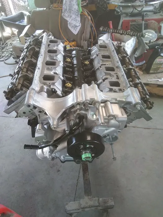 Vinicio's Auto Repair 1