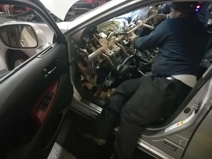 R & A AUTO REPAIR 4