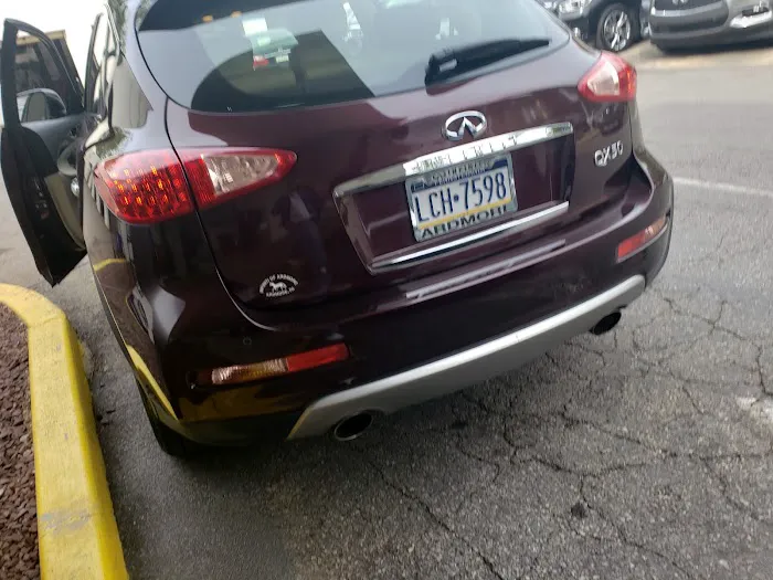 INFINITI Ardmore Service Center 8