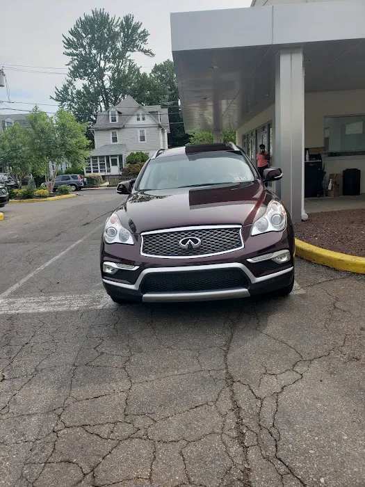 INFINITI Ardmore Service Center 5