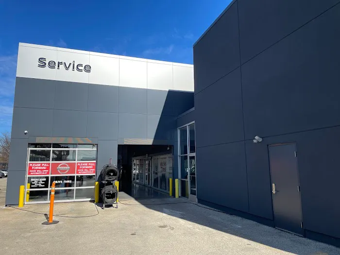 Conicelli Nissan Service Center 0