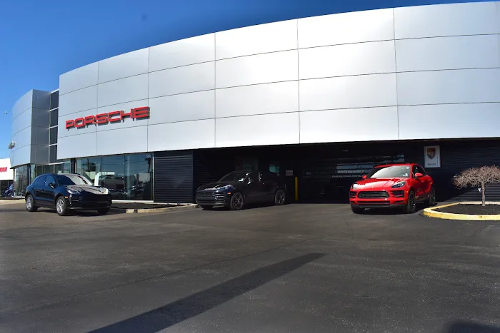 Porsche Conshohocken Service and Parts 4