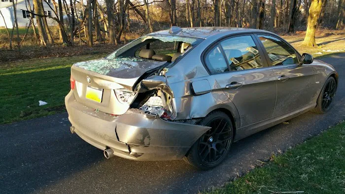 Maple Collision Center 4