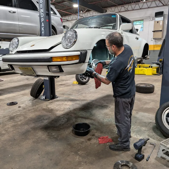 Grove Automotive 2.0 9