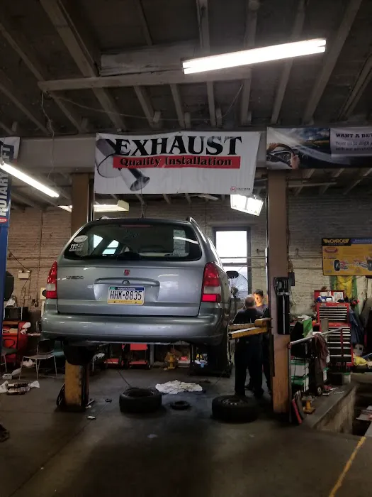 Ron's Auto Repair 7