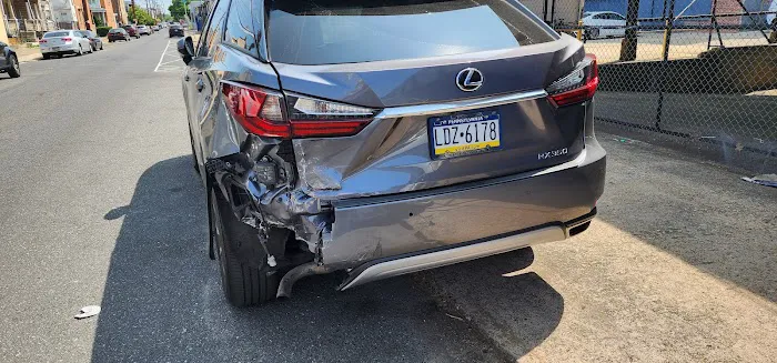 Auto Show Collision Center 1