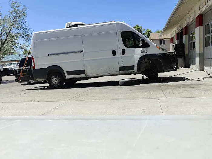 Seven Day Auto Service 4