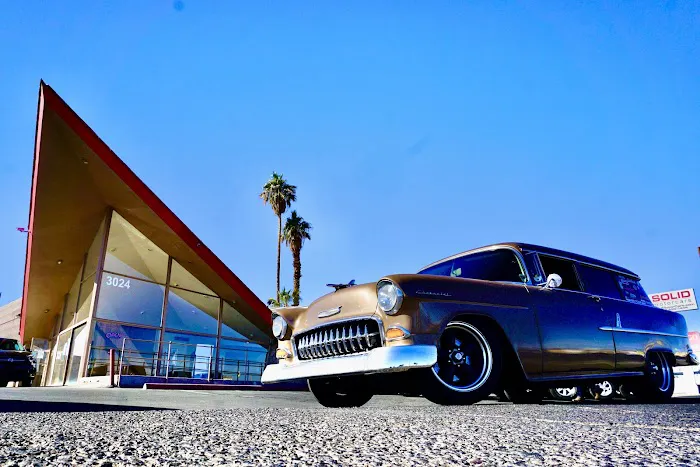 Flamingo Collision Center 8