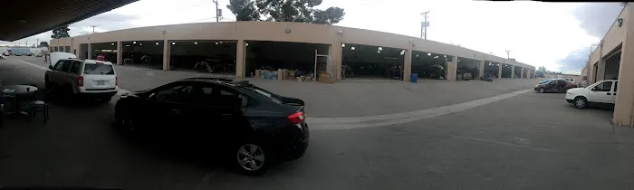 Flamingo Collision Center 2