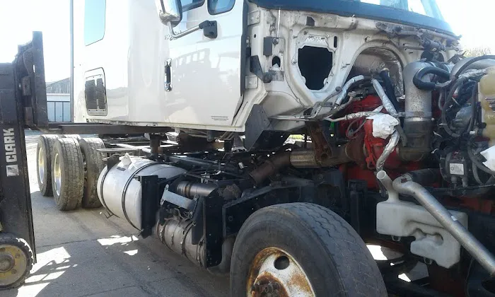 Straitline Truck Sales 7