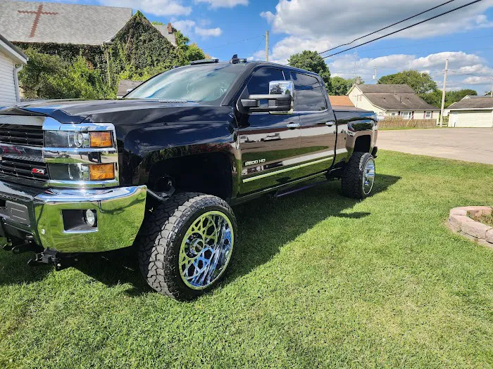 Mad River Customs 7