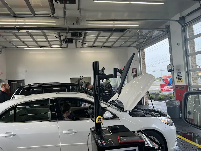 Valvoline Instant Oil Change 6