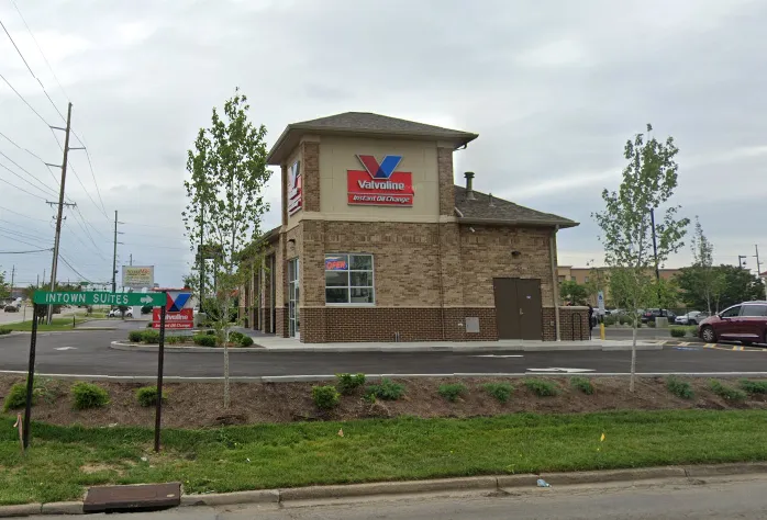 Valvoline Instant Oil Change 9