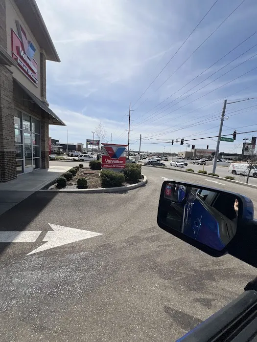 Valvoline Instant Oil Change 4