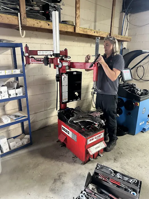 24/7 Commercial Tire Solutions 4