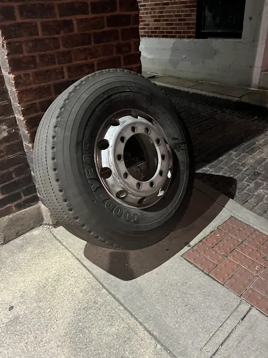 24/7 Commercial Tire Solutions 5