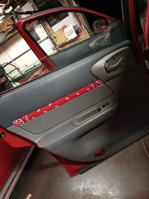 Weezy's Custom Auto 4