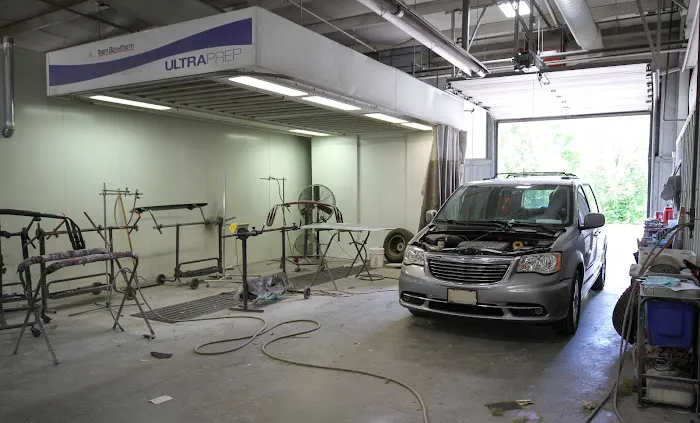 The Body Shop at Kings Automall 0