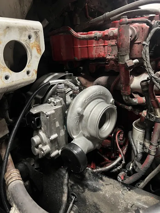 VNL Truck Repair 5