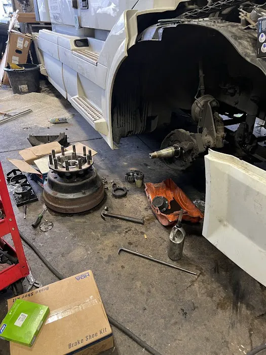 VNL Truck Repair 7