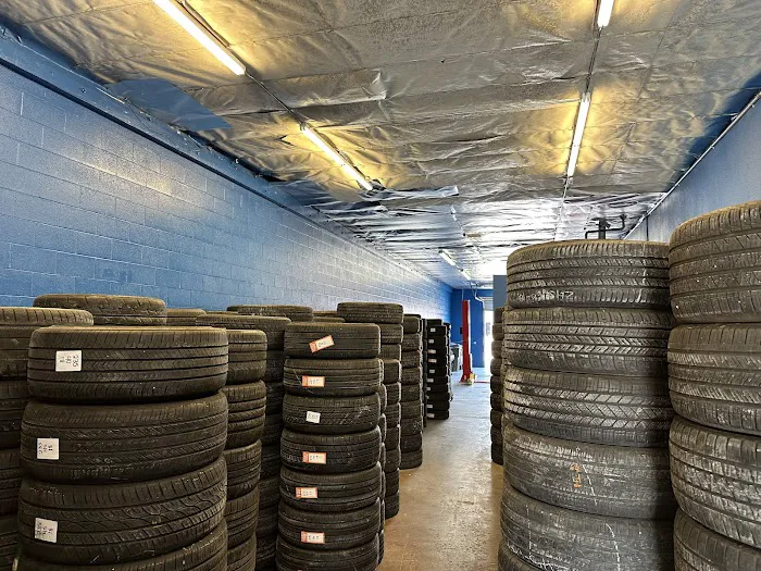 Franco’s tire shop & services 0