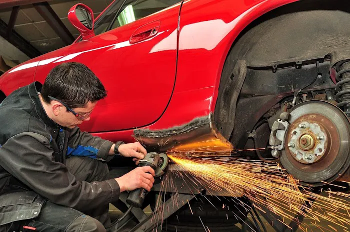 Samperio's Paint & Body Shop 9