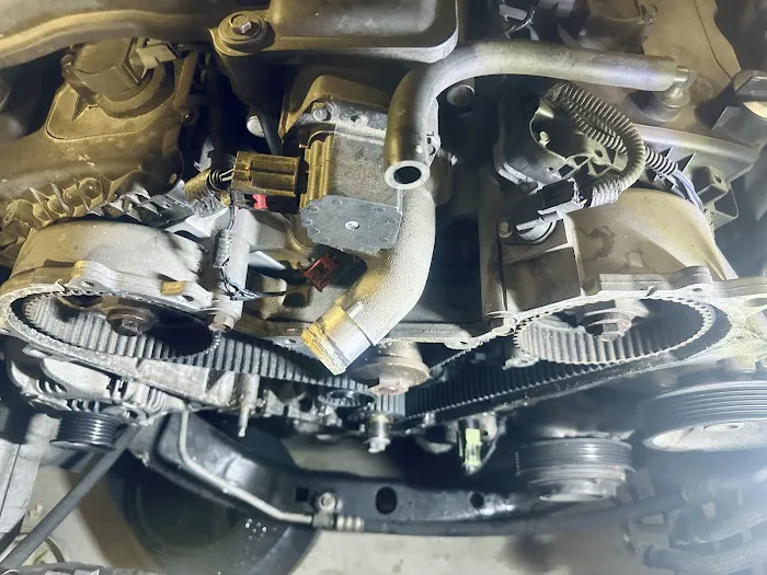 Westside Mobile Mechanics | Car Battery Replacement, Brakes, Jumpstart and More 4