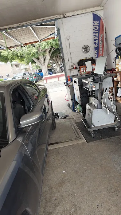 Pacific Smog Check STAR certified station 2