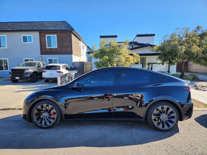 Turning Lane Tint (Mobile Tinting) 9