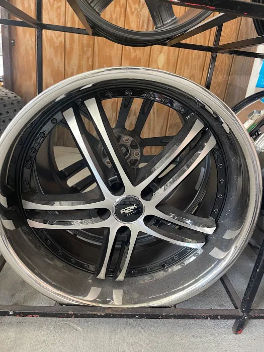 Joel's Tire Shop 7