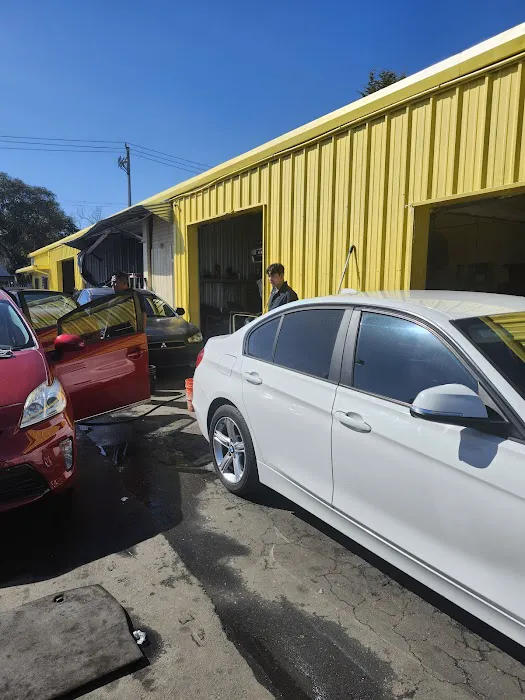 ELYAS AUTOBODY & REPAIR 9