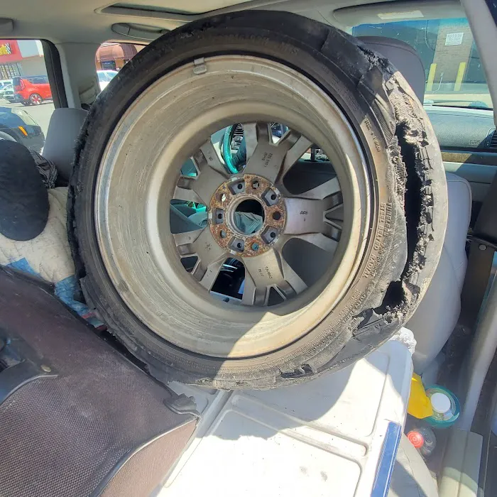 Dickson County Tire & Oil 6