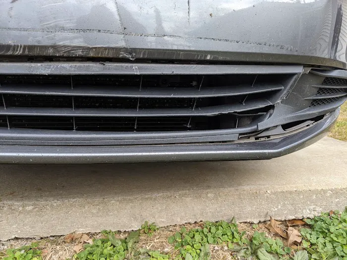 Carl's Collision Center 4