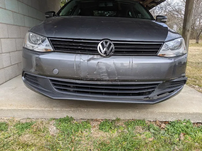 Carl's Collision Center 1